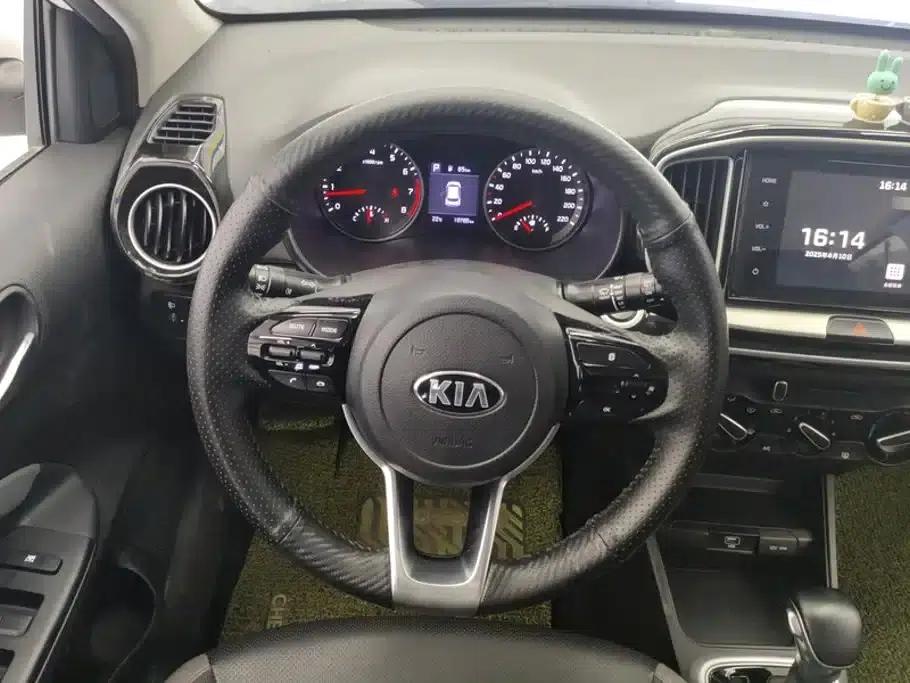 Kia K5 2021 1.4L Manual Fun Edition — миниатюра 15