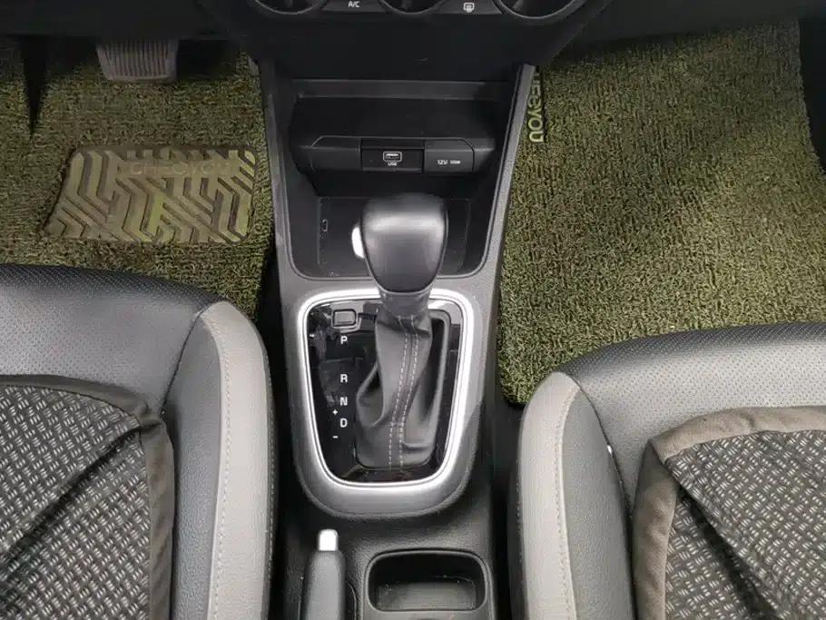 Kia K5 2021 1.4L Manual Fun Edition — миниатюра 16