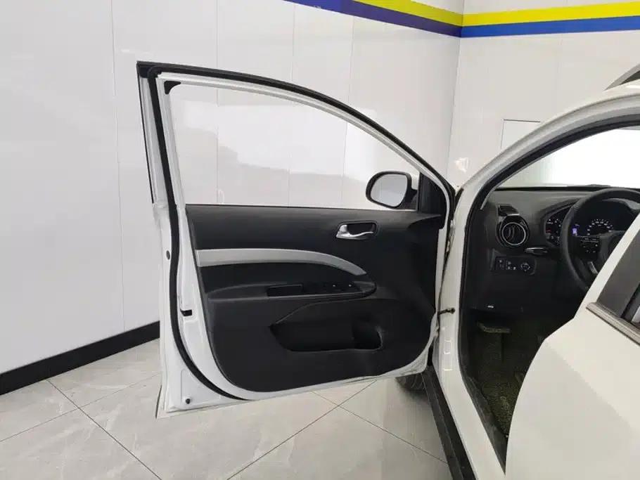 Kia K5 2021 1.4L Manual Fun Edition — миниатюра 7