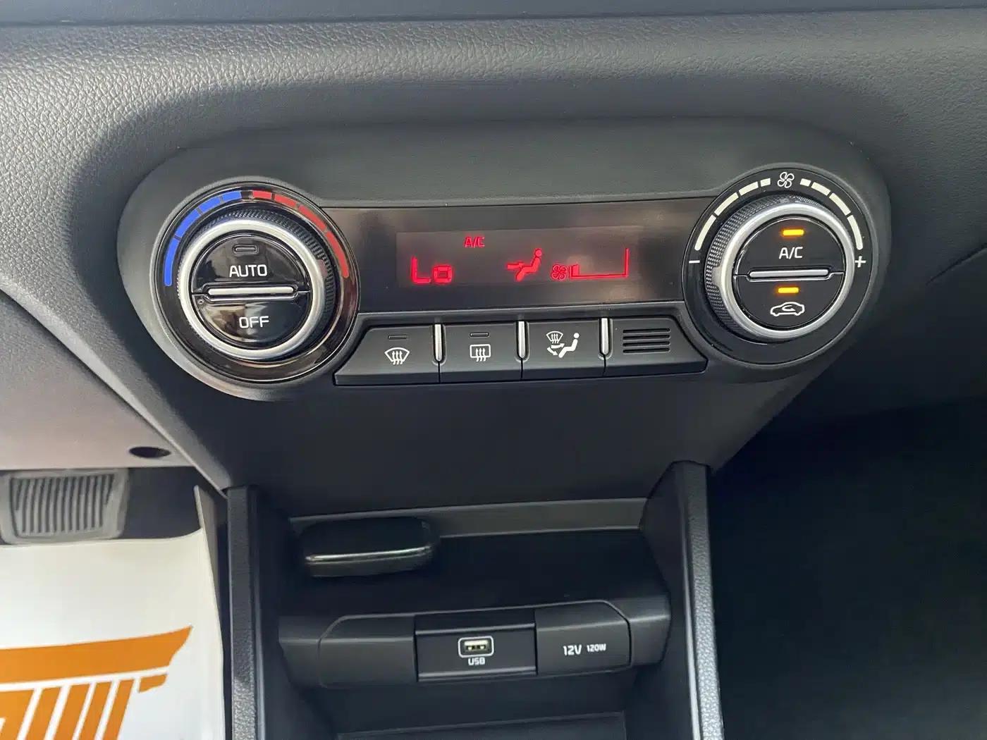 Kia K3 2021 1.4L CVT Sunroof Model — миниатюра 13