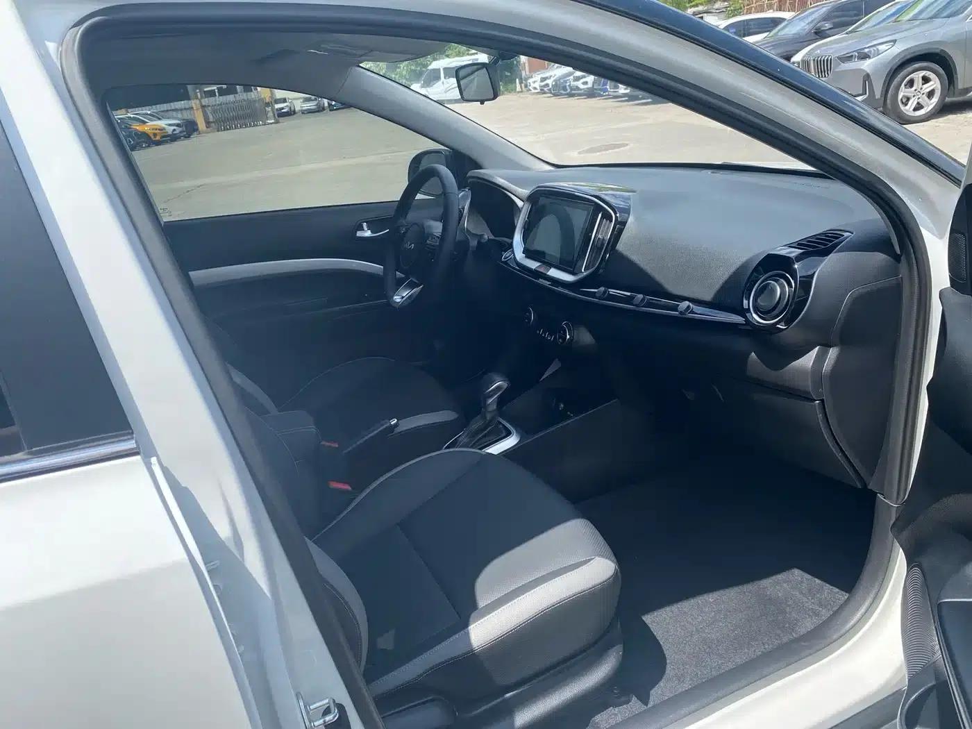 Kia K3 2021 1.4L CVT Sunroof Model — миниатюра 22