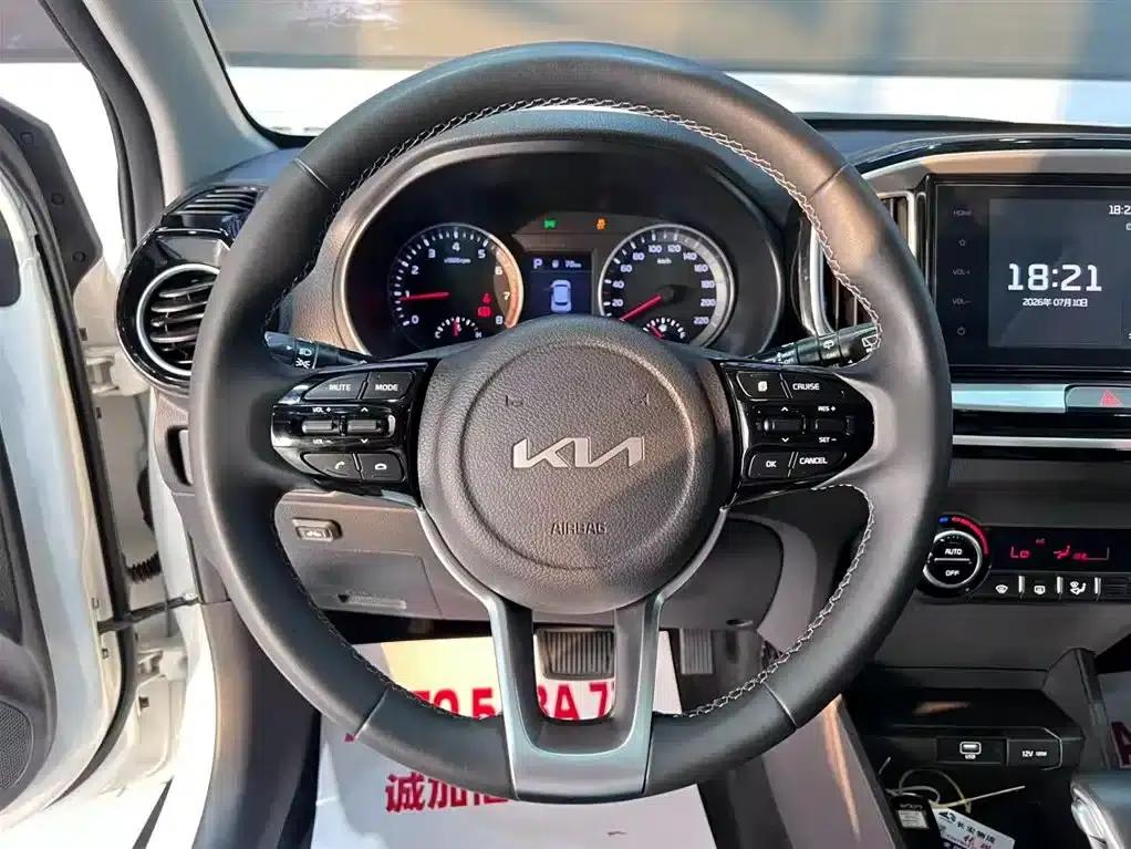 Kia K3 2021 1.4L CVT Enjoy Sunroof Edition — миниатюра 9