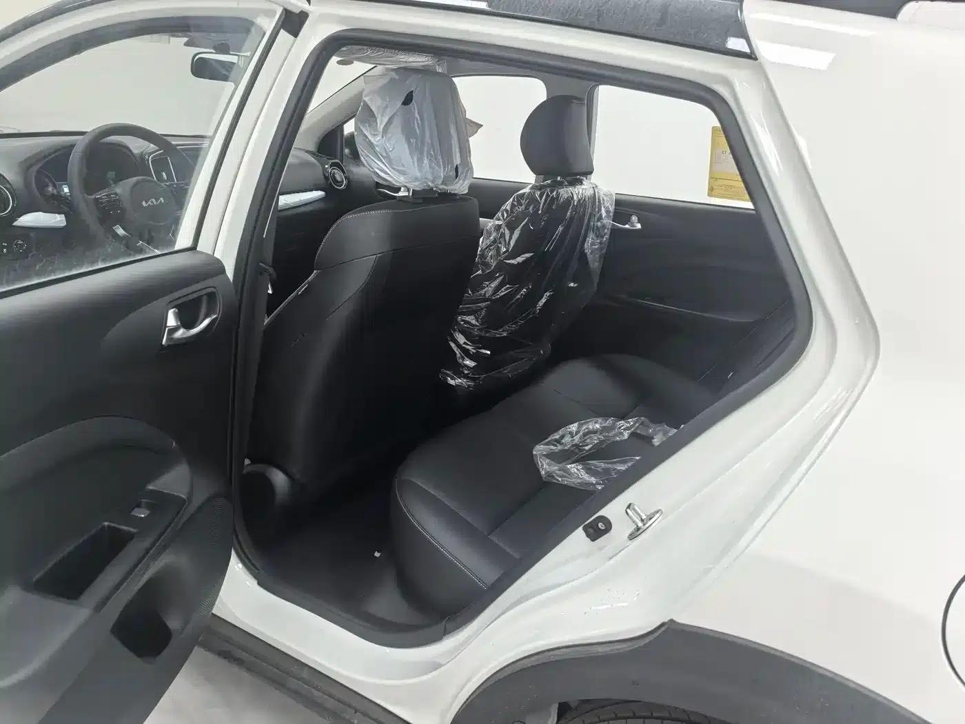 Kia KX2 2026 1.4L Sunroof Edition — миниатюра 7