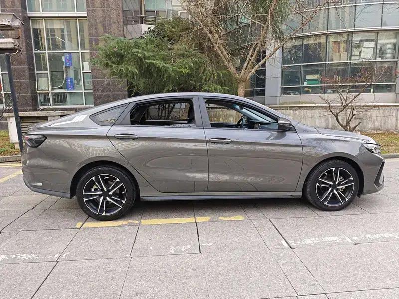 Binrui 2024 Model Binrui COOL 1.5T DCT Champion Edition — миниатюра 7