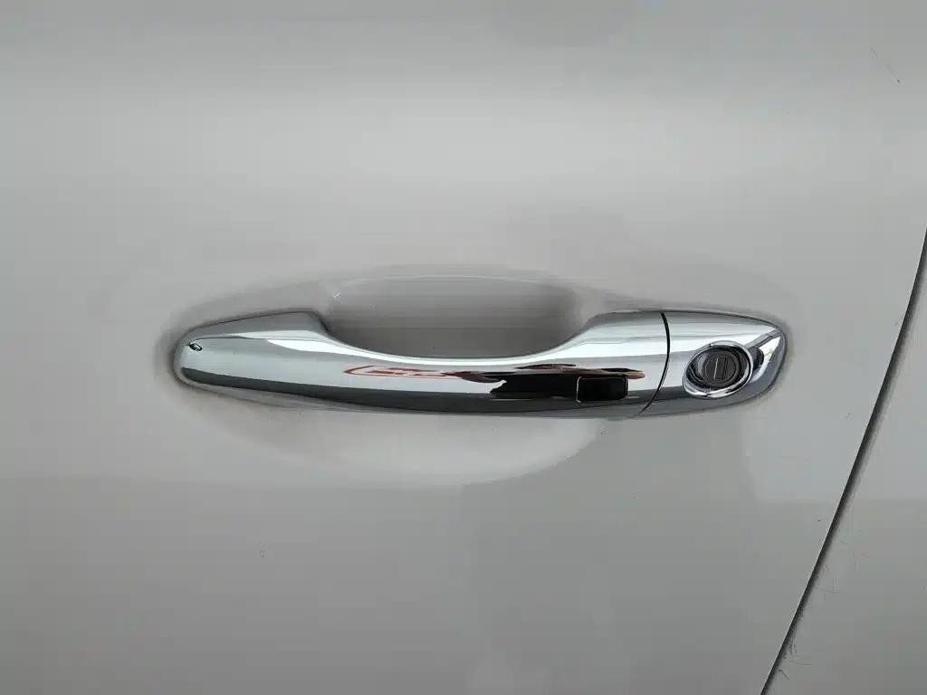 2015 Sorento L 2.0T Petrol 4WD Premium Edition 7-Seater (China IV Emission Standard) — миниатюра 18