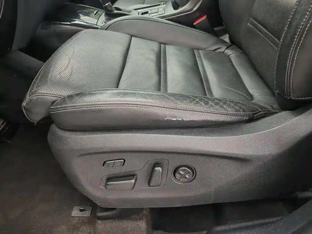 2015 Sorento L 2.0T Petrol 4WD Premium Edition 7-Seater (China IV Emission Standard) — миниатюра 20