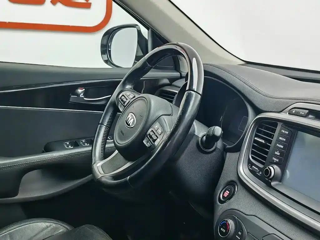2015 Sorento L 2.0T Petrol 4WD Premium Edition 7-Seater (China IV Emission Standard) — миниатюра 22