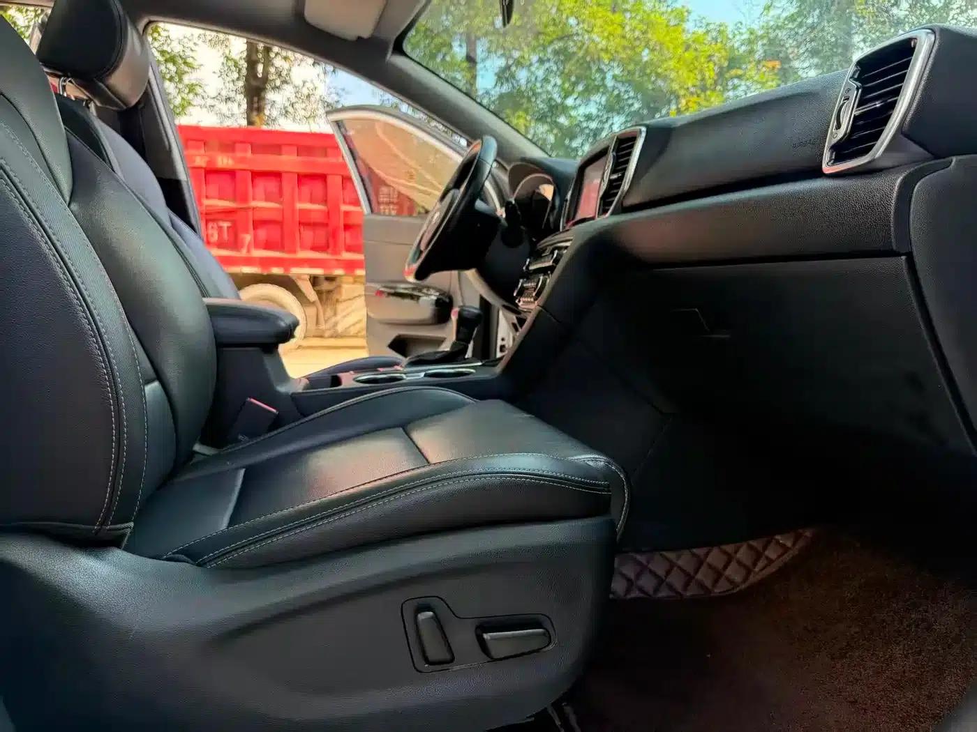 Kia KX5 2016 1.6T Automatic 2WD DLX — миниатюра 3