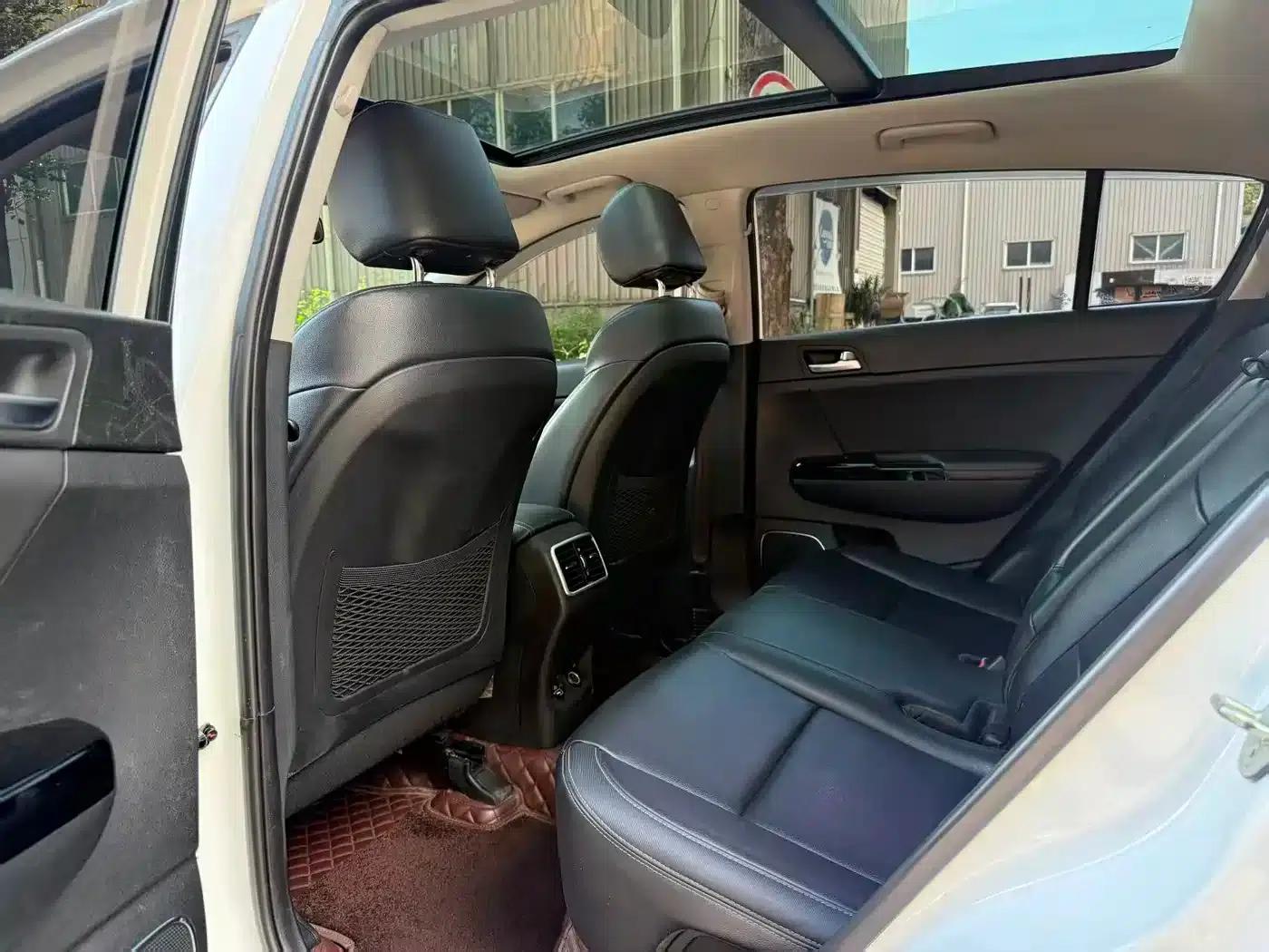 Kia KX5 2016 1.6T Automatic 2WD DLX — миниатюра 5