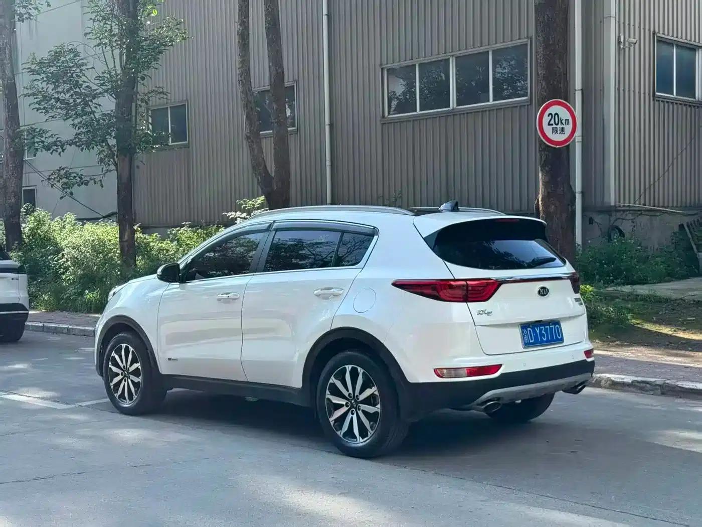 Kia KX5 2016 1.6T Automatic 2WD DLX — миниатюра 6