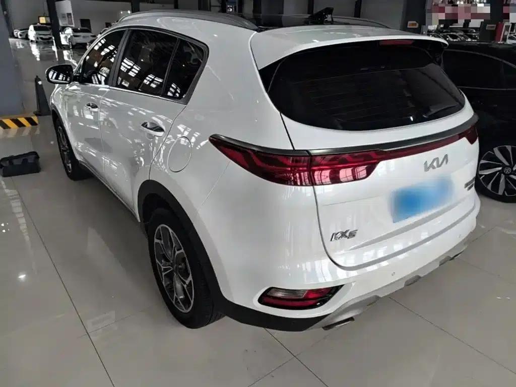 Kia KX5 2021 1.6T Automatic 2WD Luxury Edition — миниатюра 5