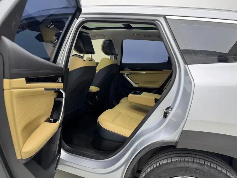 Geely Boyue L 2023 1.5TD DCT Premium Edition — миниатюра 18
