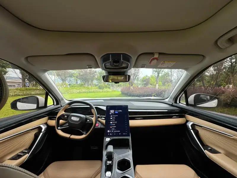 Geely Boyue L 2023 1.5TD DCT Premium Edition — миниатюра 9