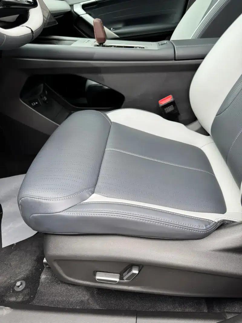 Geely Boyue L 2024 1.5TD DCT Premium Edition — миниатюра 15