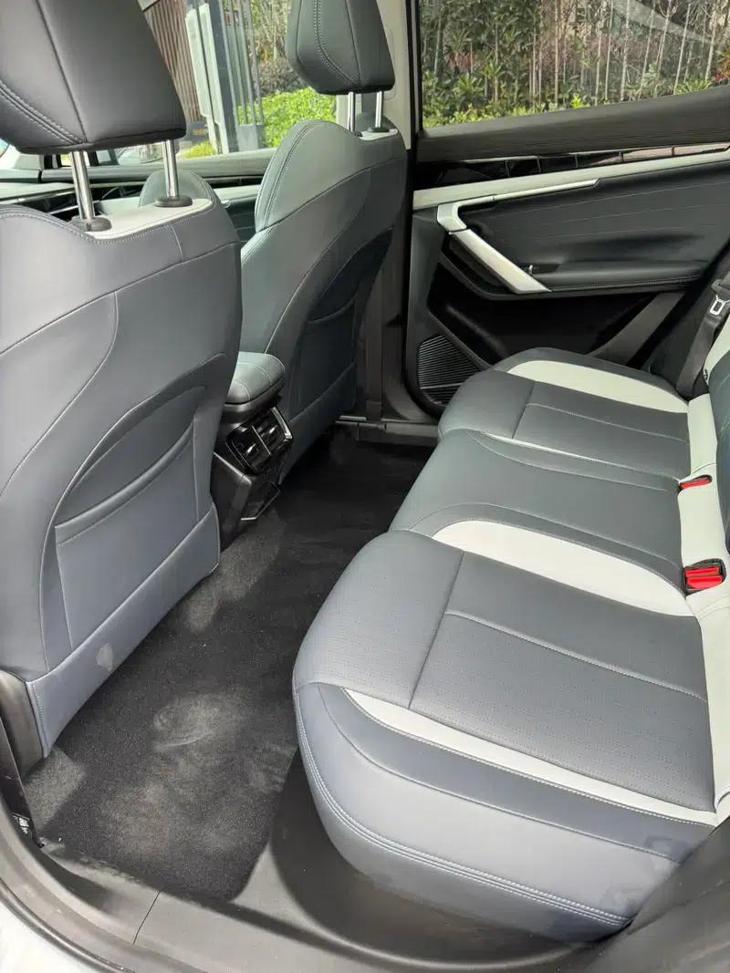 Geely Boyue L 2024 1.5TD DCT Premium Edition — миниатюра 16