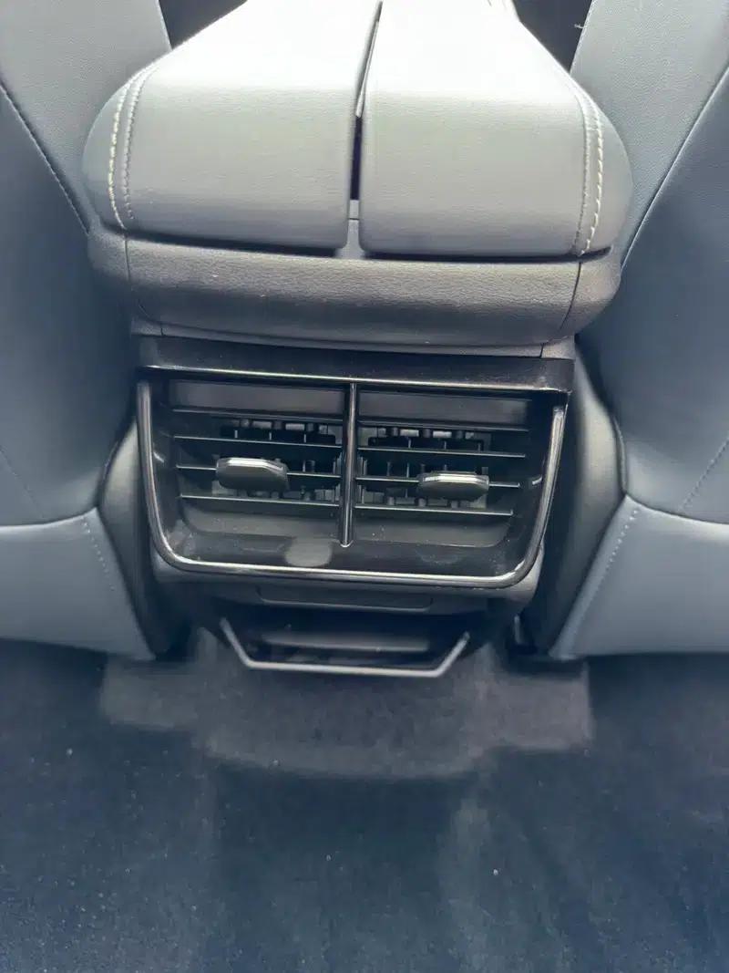 Geely Boyue L 2024 1.5TD DCT Premium Edition — миниатюра 8