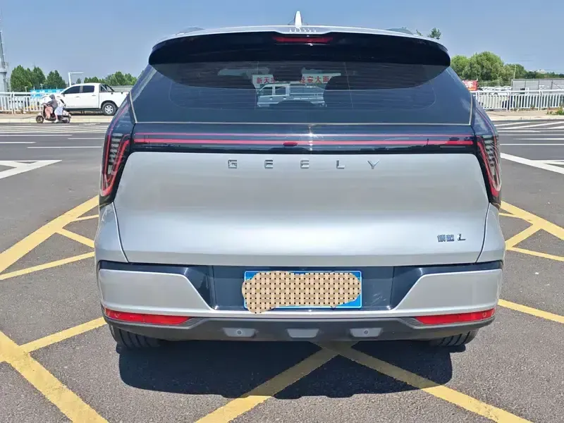 Geely Boyue L 2025 Fourth Generation 1.5TD DCT Splendid — миниатюра 5