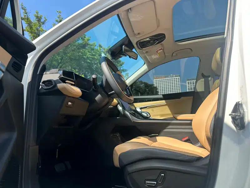 Geely Boyue L 2023 1.5TD DCT Premium Edition — миниатюра 14