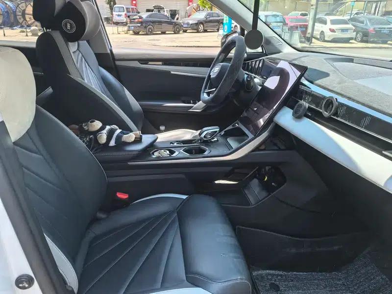 Geely Boyue L 2023 1.5TD DCT Glory Edition — миниатюра 11