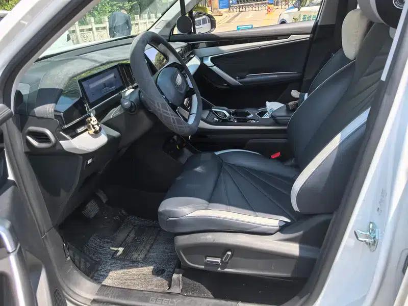 Geely Boyue L 2023 1.5TD DCT Glory Edition — миниатюра 14