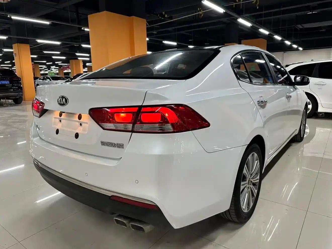 Kia K4 2015 1.8L Automatic GLS Special — миниатюра 14