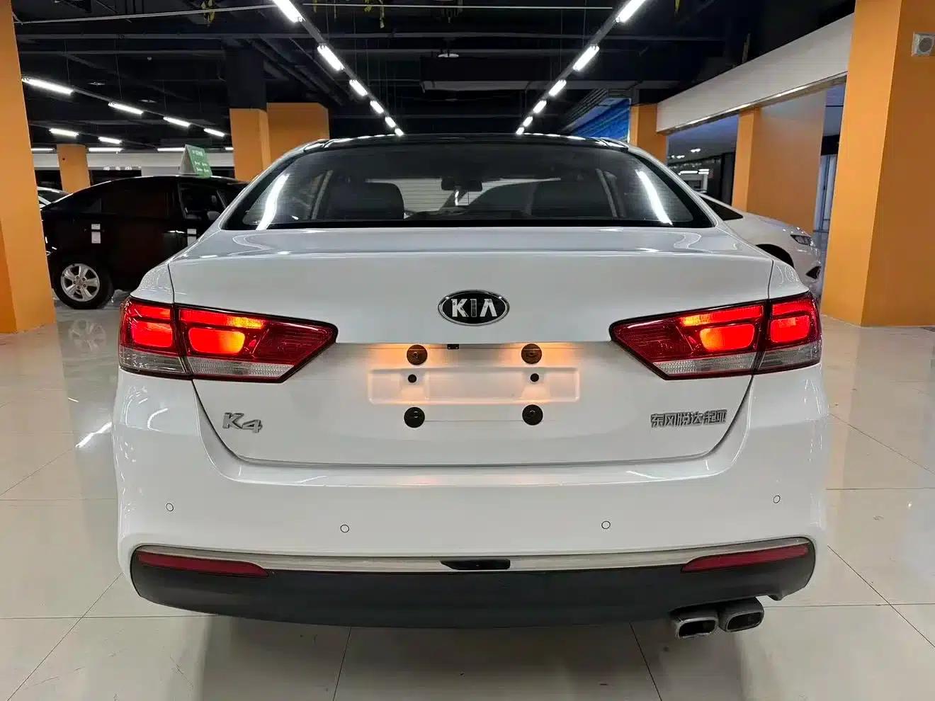 Kia K4 2015 1.8L Automatic GLS Special — миниатюра 7