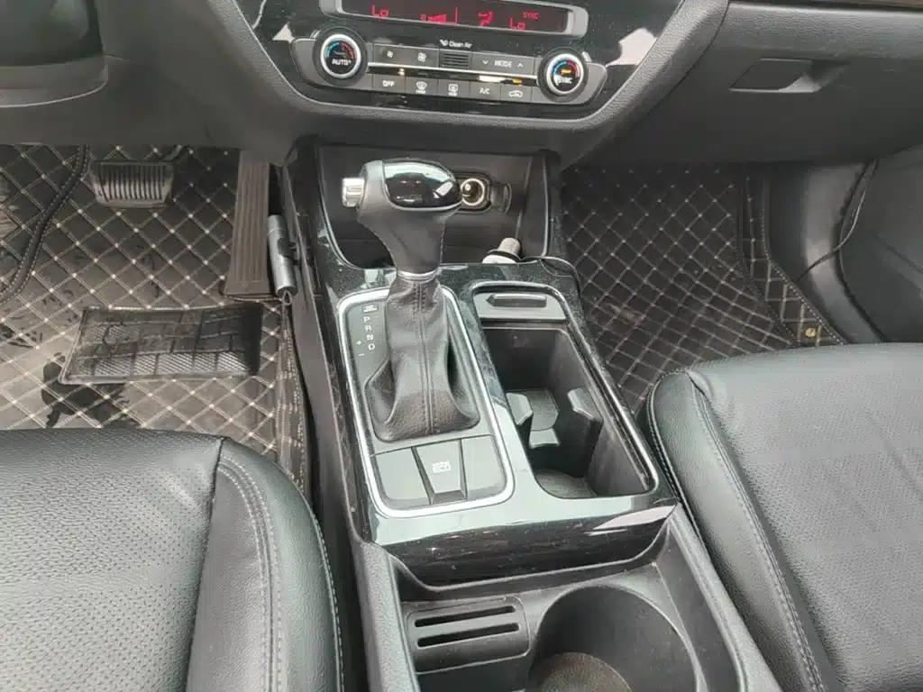 Kia K4 2014 1.8L Automatic DLX — миниатюра 14