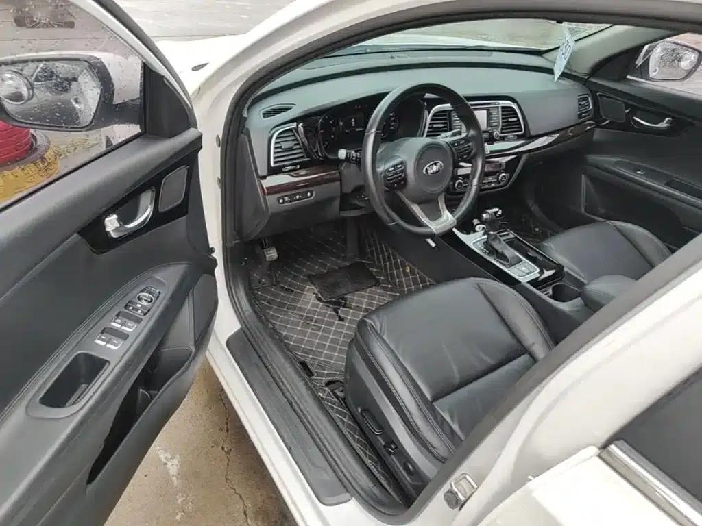 Kia K4 2014 1.8L Automatic DLX — миниатюра 16