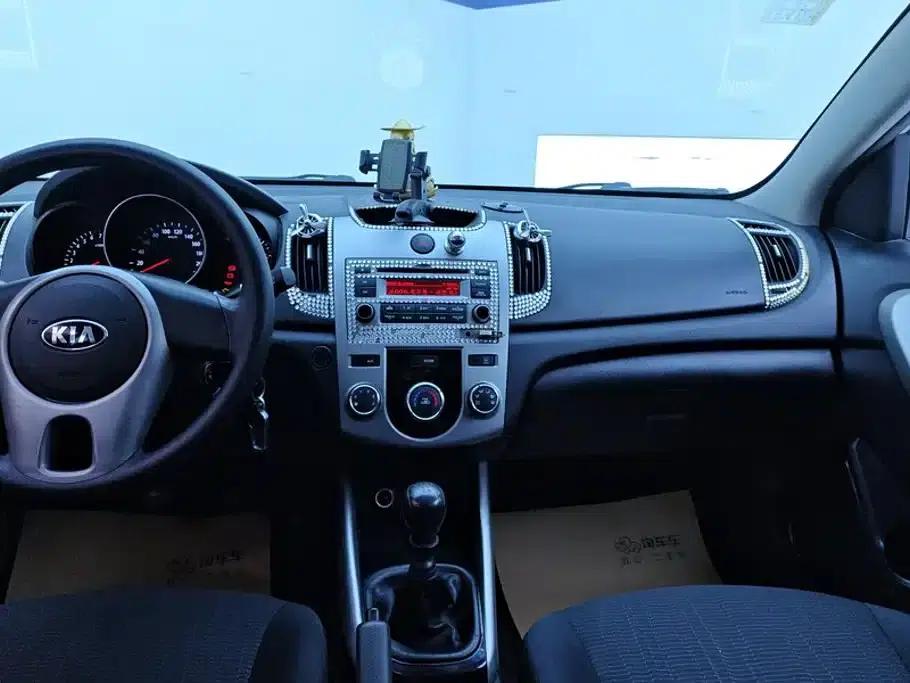 2014 Forte 1.6L MT GL — миниатюра 13