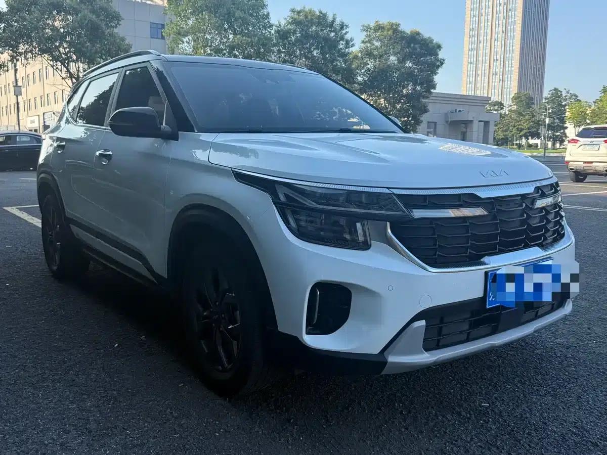2023 Citroën Cytus 1.5L CVT Premium Edition — миниатюра 3