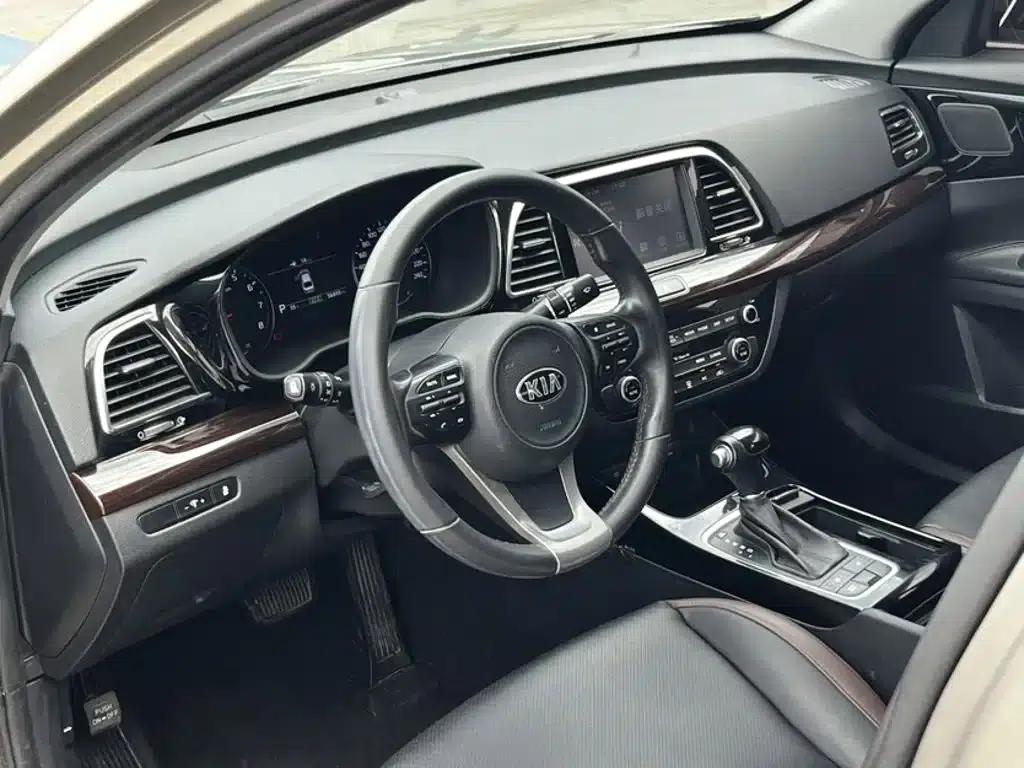Kia K5 2017 1.8L Automatic DLX — миниатюра 17