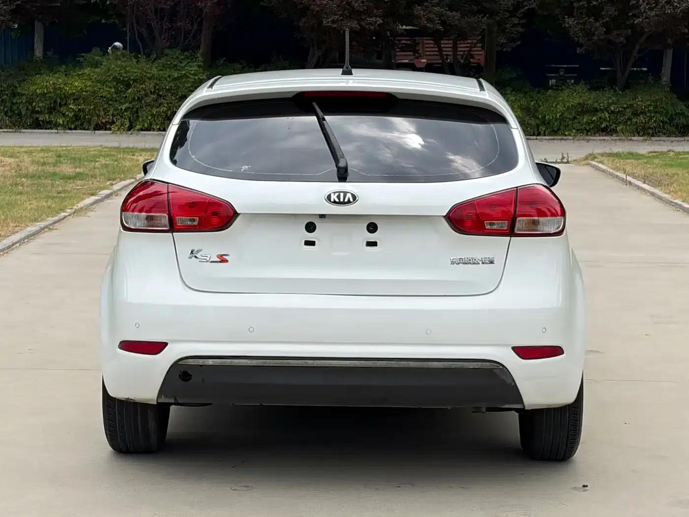 Kia K3S 2014 1.6L Automatic GL — миниатюра 14
