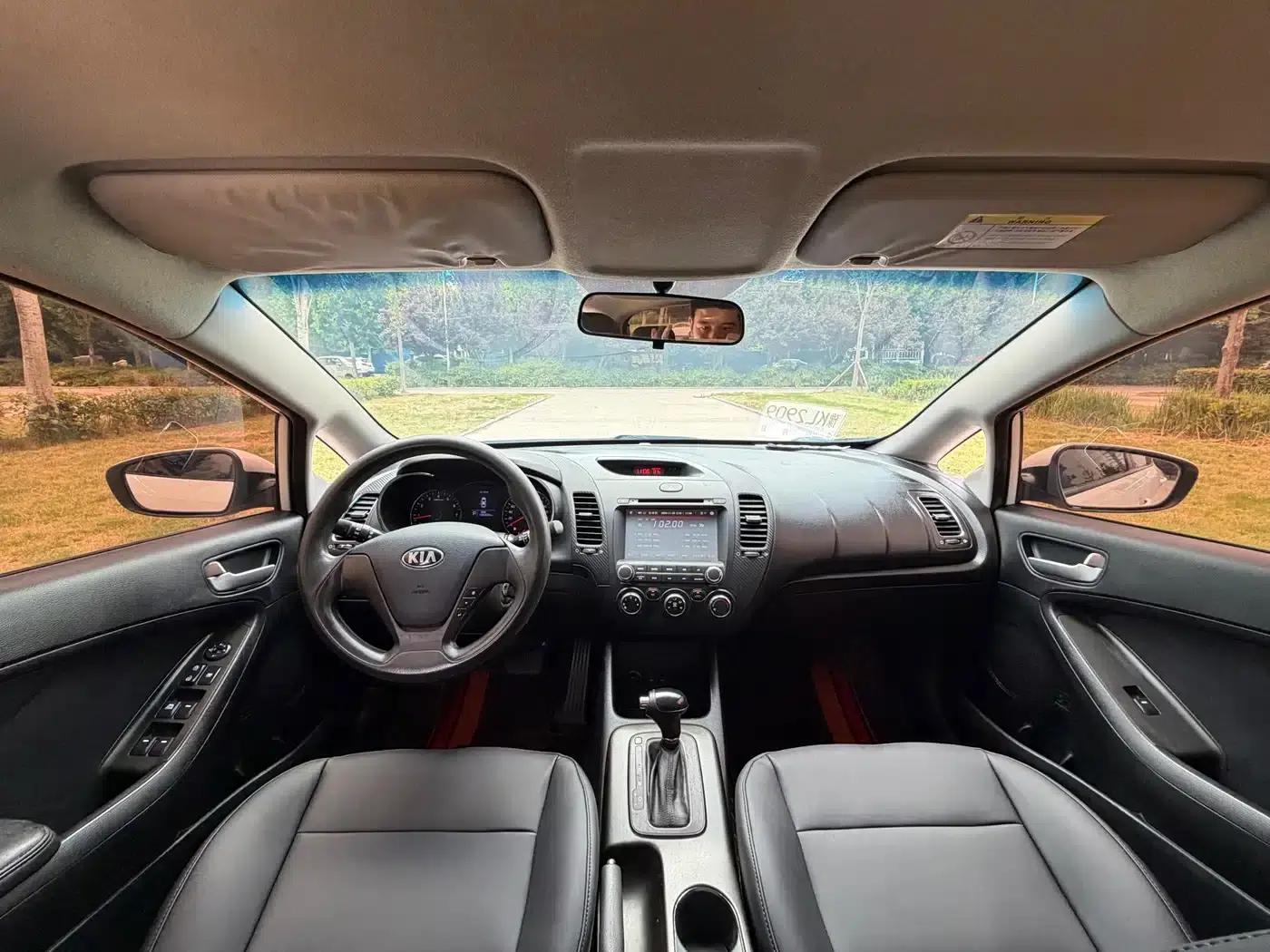 Kia K3S 2014 1.6L Automatic GL — миниатюра 5