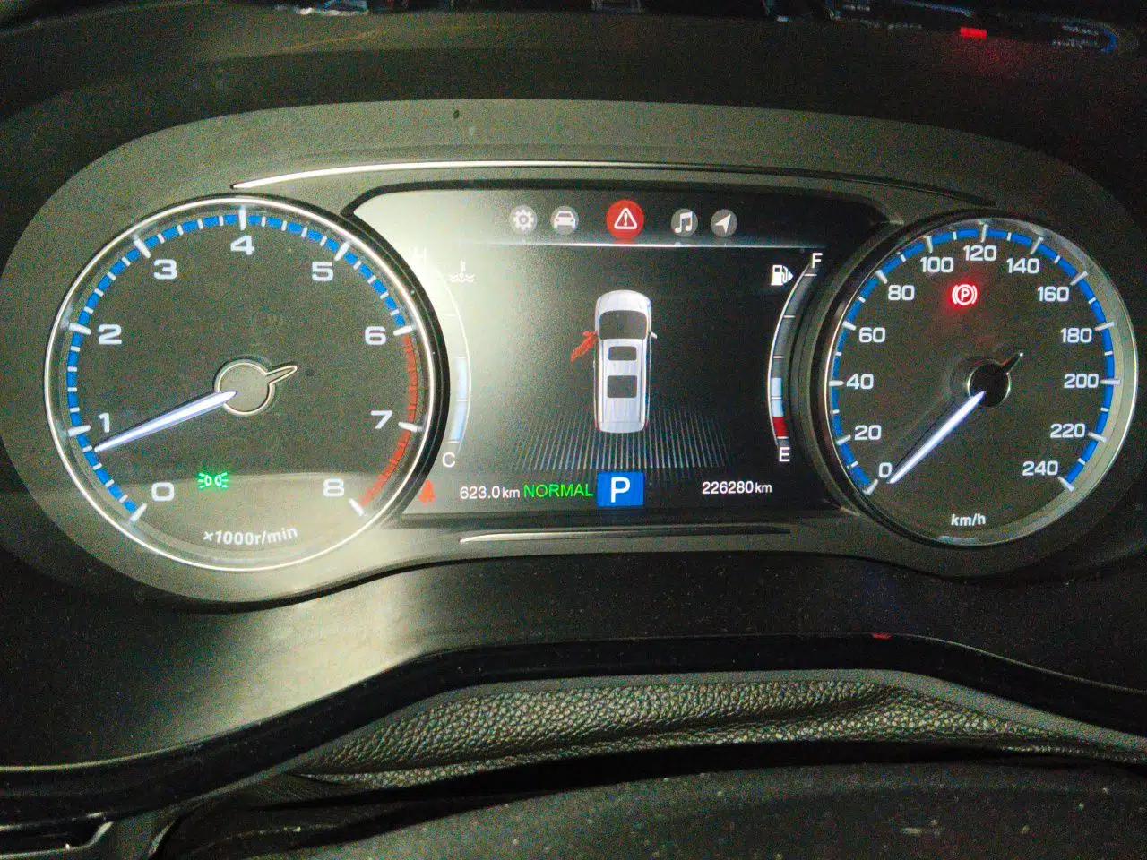 GAC Trumpchi M8 2018 320T Luxury Edition — миниатюра 12