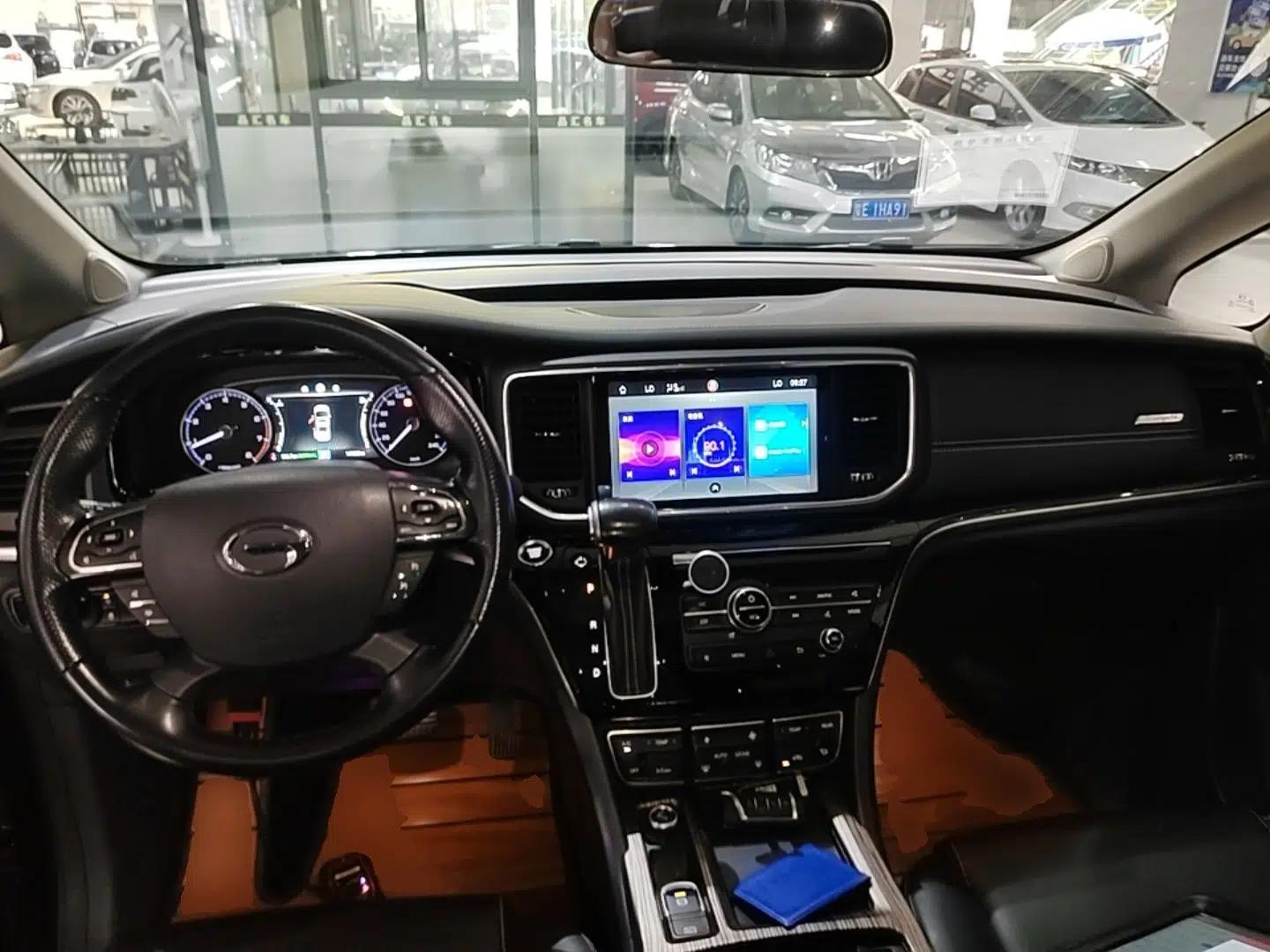 GAC Trumpchi M8 2020 Flagship Model 390T Deluxe Edition — миниатюра 17