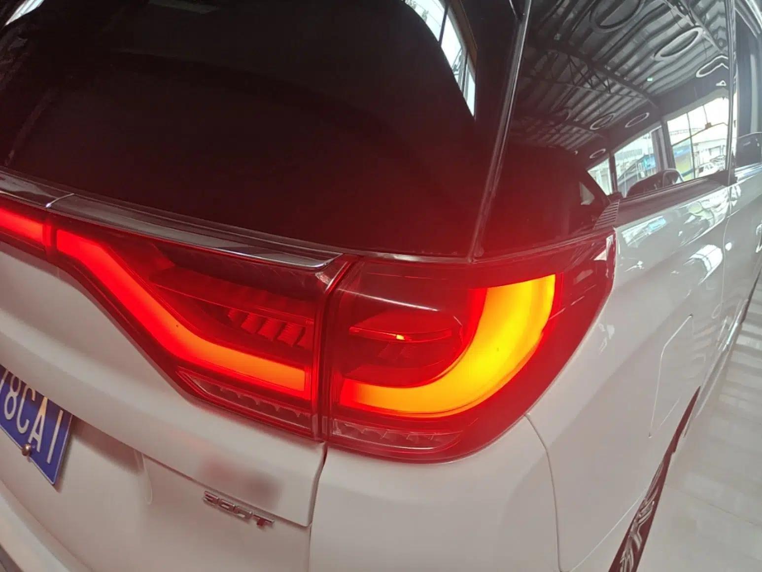 GAC Trumpchi M8 2021 Lingxiu Series 390T Ultimate Edition — миниатюра 9