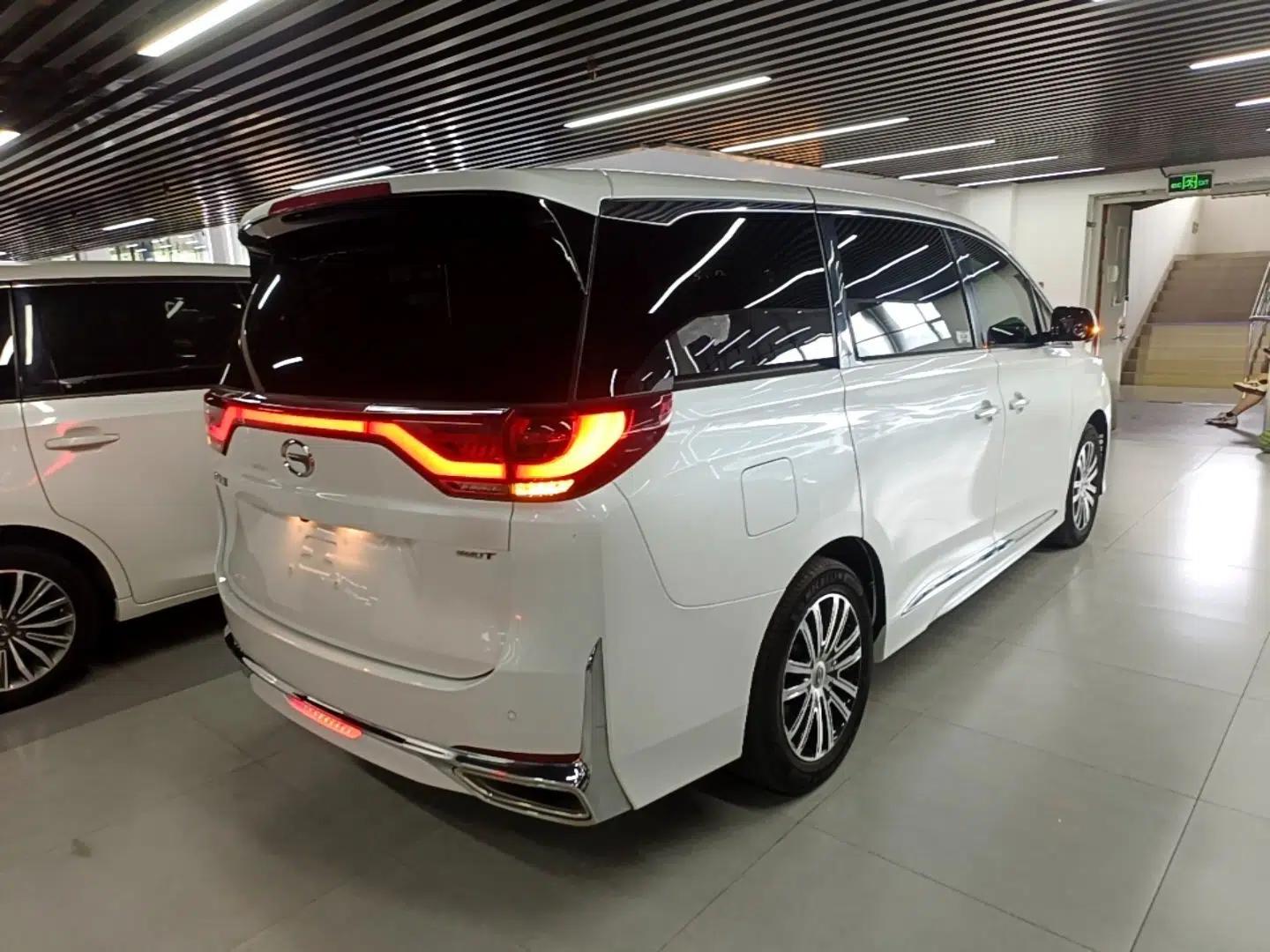 GAC Trumpchi M8 2023 Lingxiu Series 390T Prestige Edition — миниатюра 6