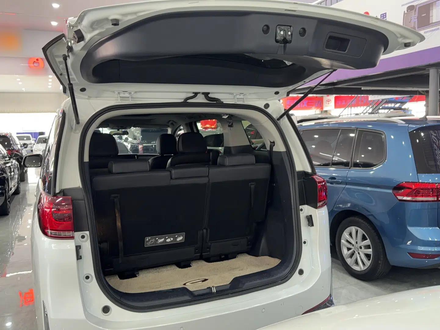 GAC Trumpchi M8 2023 Lingxiu Series 390T Deluxe Edition — миниатюра 12