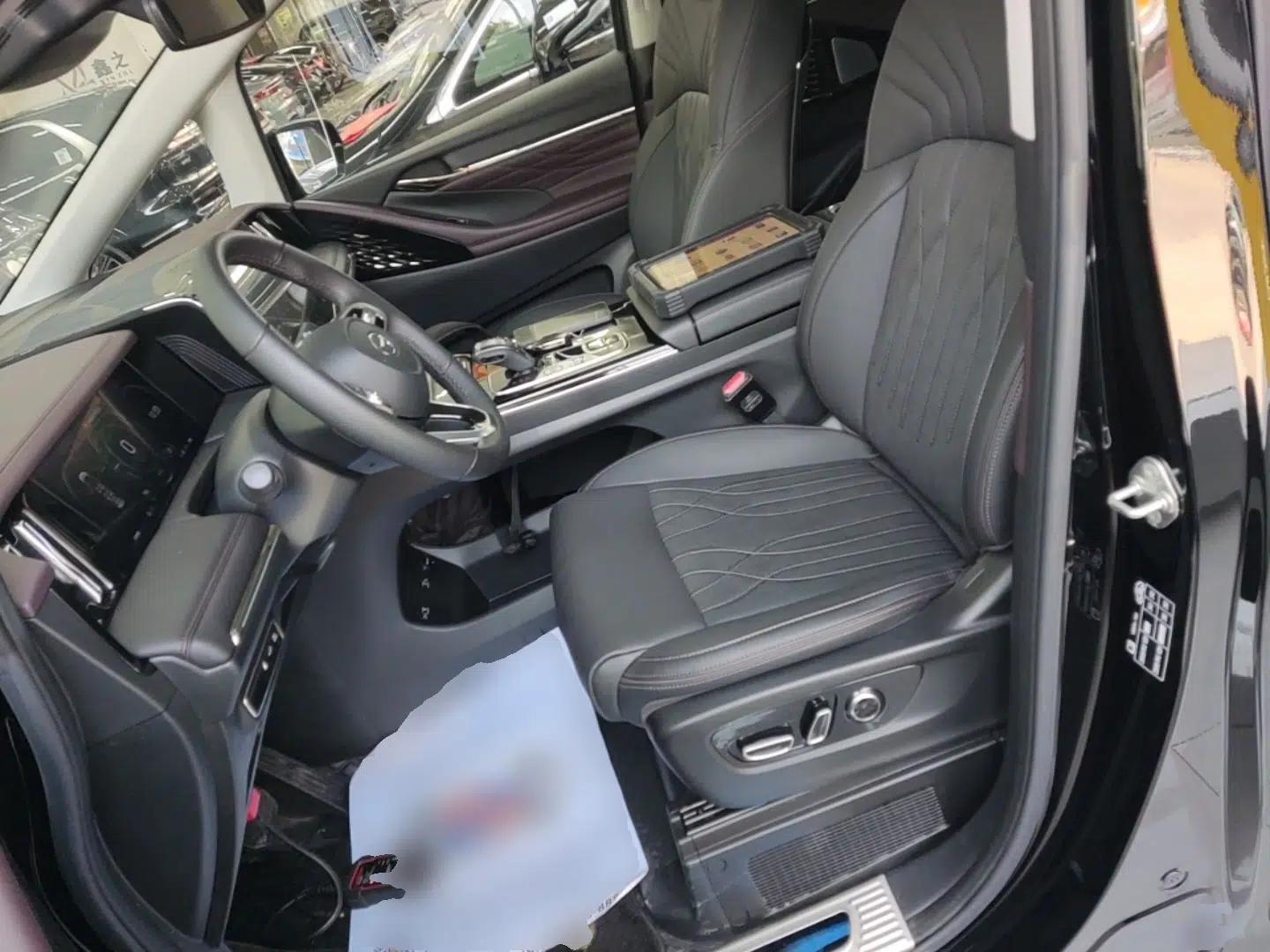 GAC Trumpchi M8 2024 Master Series Super Hybrid Edition — миниатюра 22
