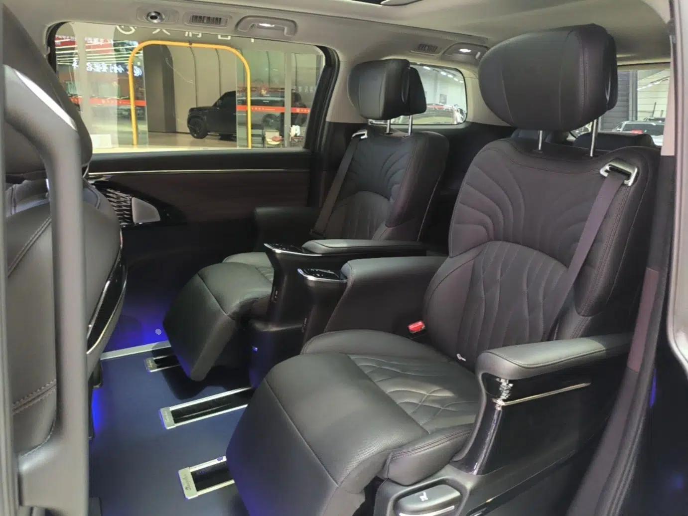 GAC Trumpchi M8 2024 Master Series 400T Ultimate Edition — миниатюра 20
