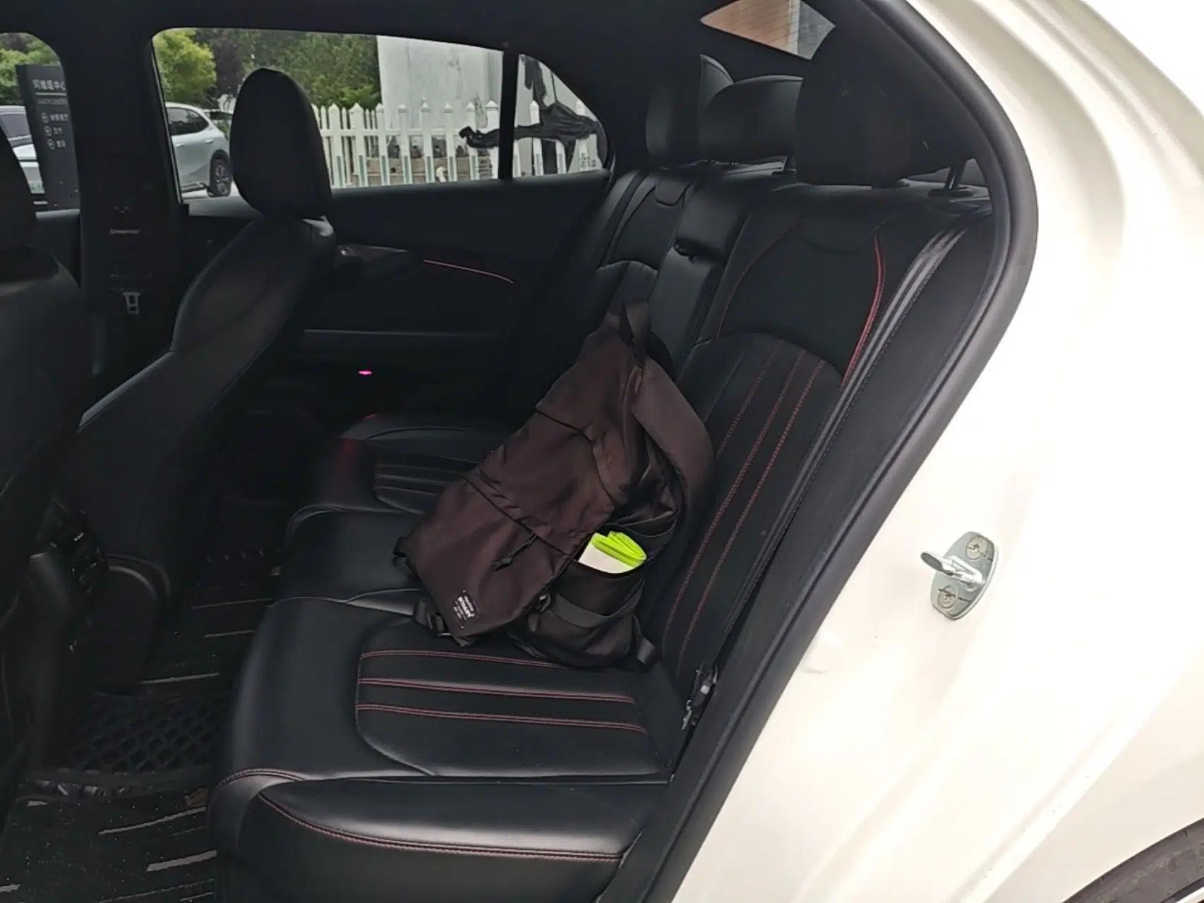 GAC Trumpchi EMPOW 2023 270T DCT J15 Version — миниатюра 20