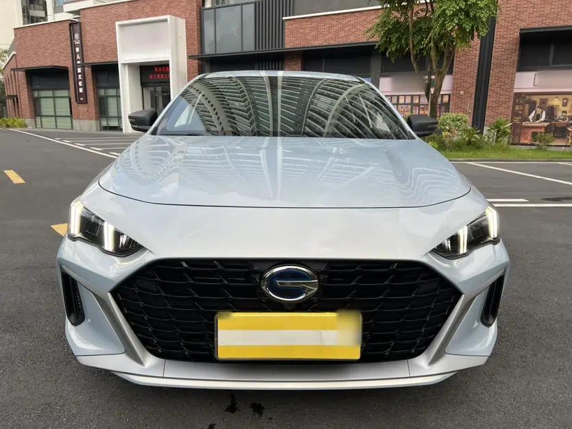 GAC Trumpchi EMPOW 2023 Shadow Leopard H High-Energy Hybrid Edition — миниатюра 12