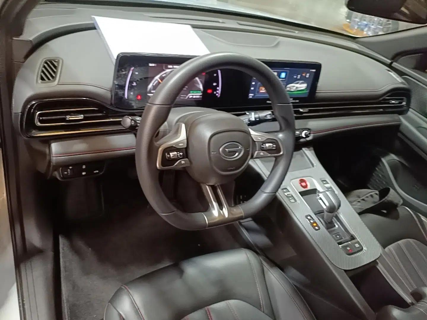 GAC Trumpchi EMPOW 2023 Shadow Leopard H High-Energy Hybrid Edition — миниатюра 22