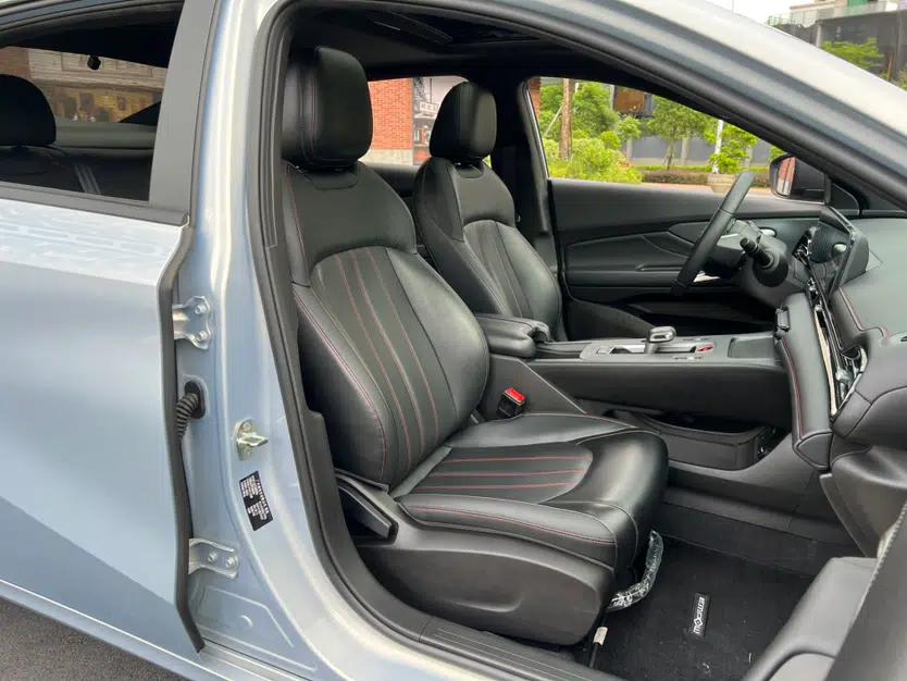 GAC Trumpchi EMPOW 2023 Shadow Leopard H High-Energy Hybrid Edition — миниатюра 30