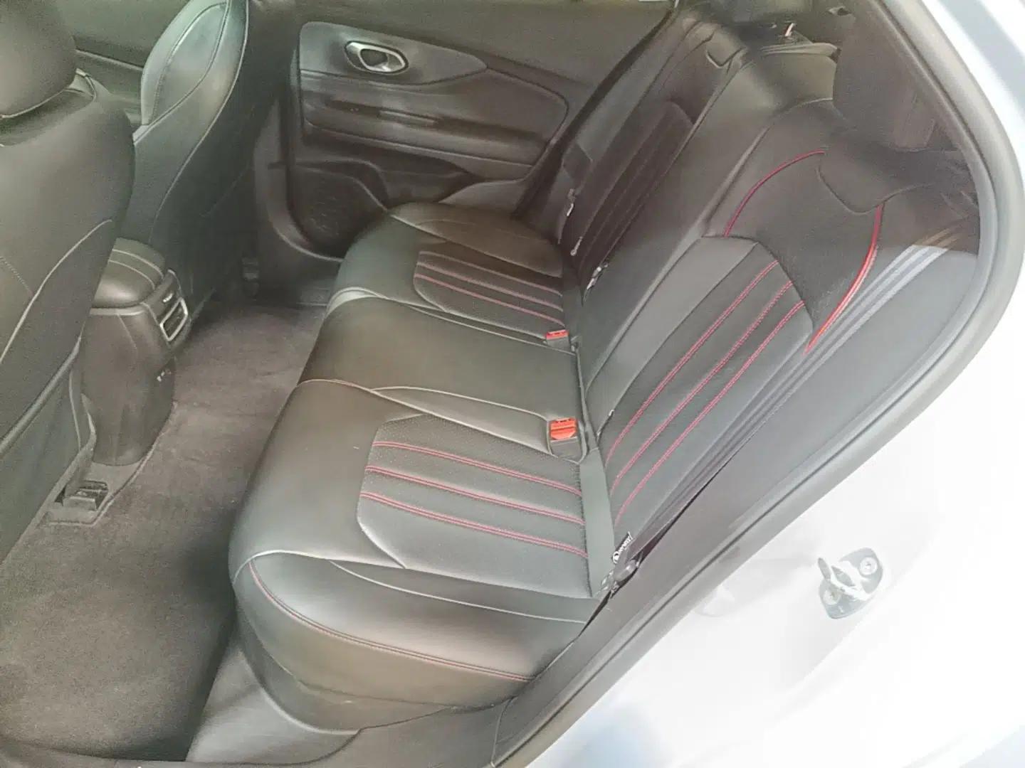GAC Trumpchi EMPOW 2023 Shadow Leopard H High-Energy Hybrid Edition — миниатюра 31