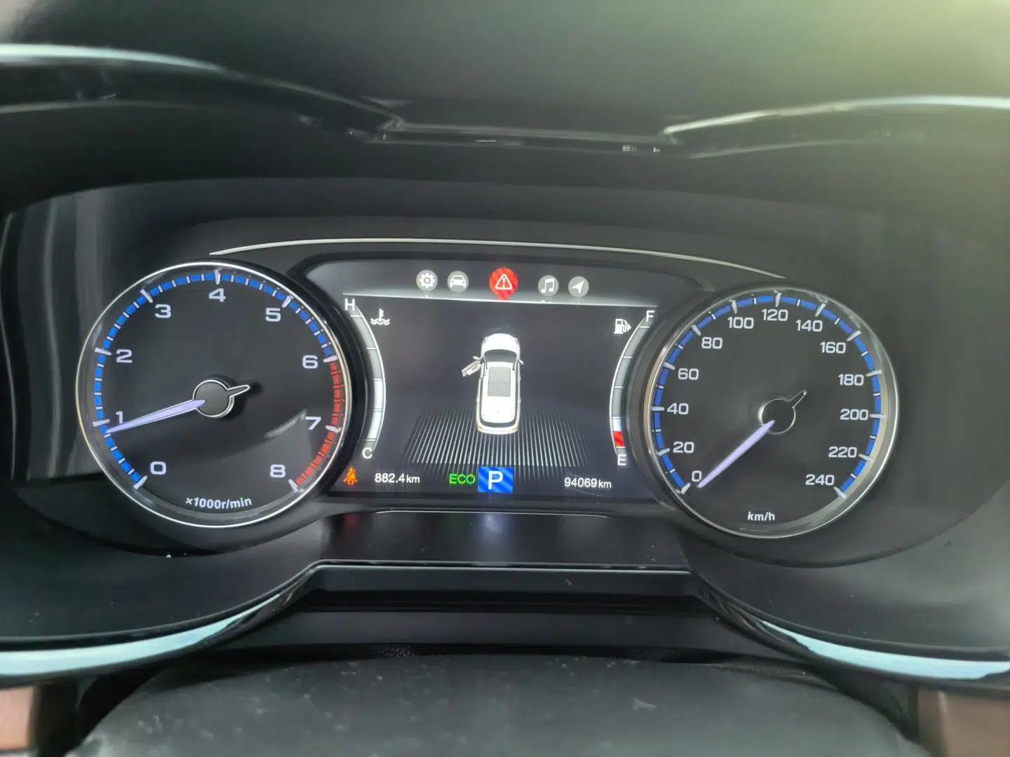 GAC Trumpchi GS8 2017 320T Two-Wheel Drive Luxury Smart Connectivity Version (7 Seats) — миниатюра 11