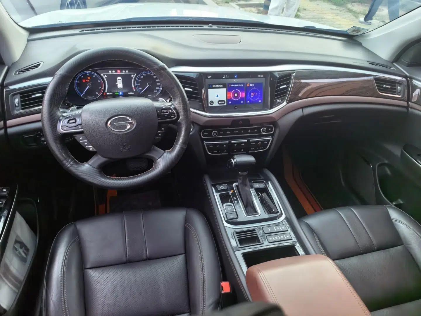 GAC Trumpchi GS8 2017 320T Two-Wheel Drive Luxury Smart Connectivity Version (7 Seats) — миниатюра 9