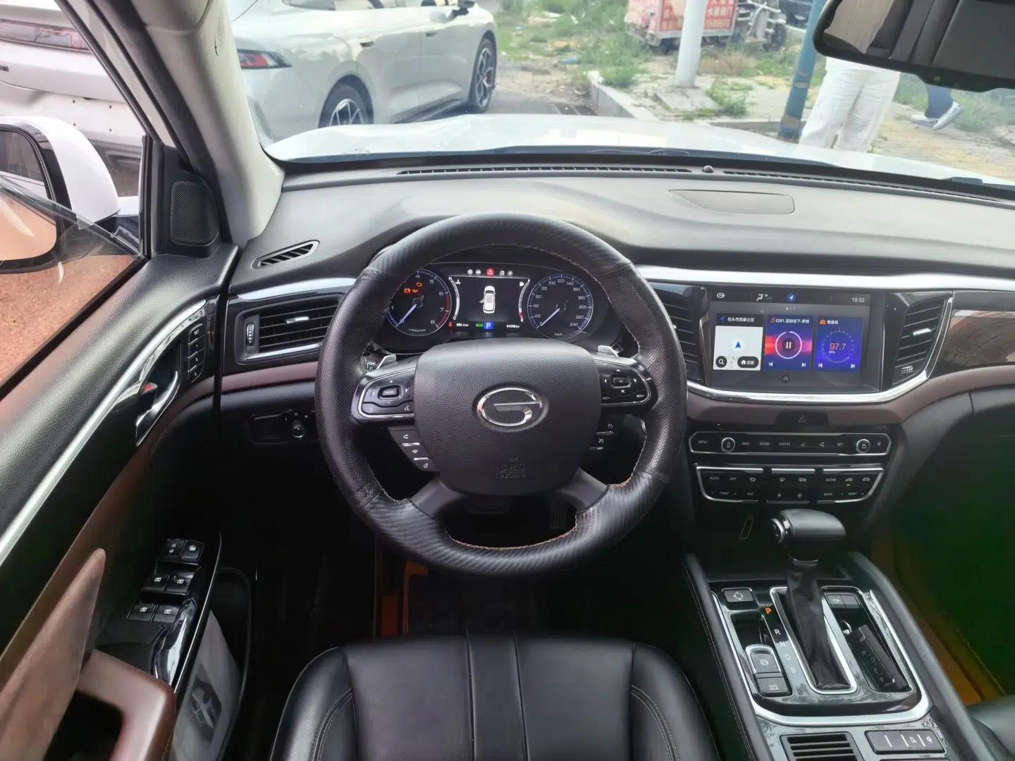 GAC Trumpchi GS8 2017 320T Two-Wheel Drive Luxury Smart Connectivity Version (7 Seats) — миниатюра 10