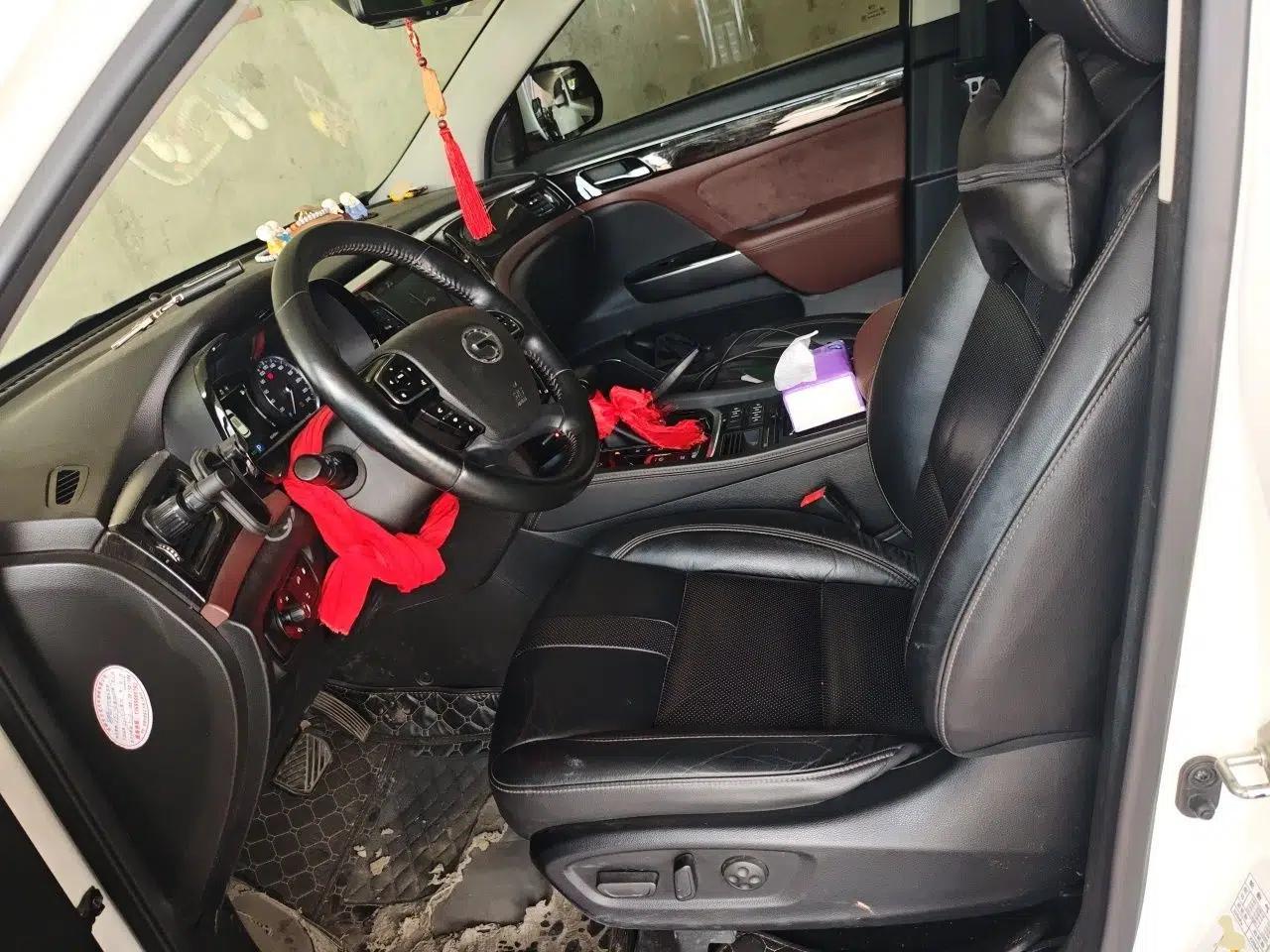 GAC Trumpchi GS8 2017 320T Two-Wheel Drive Luxury Smart Connectivity Version (7 Seats) — миниатюра 15