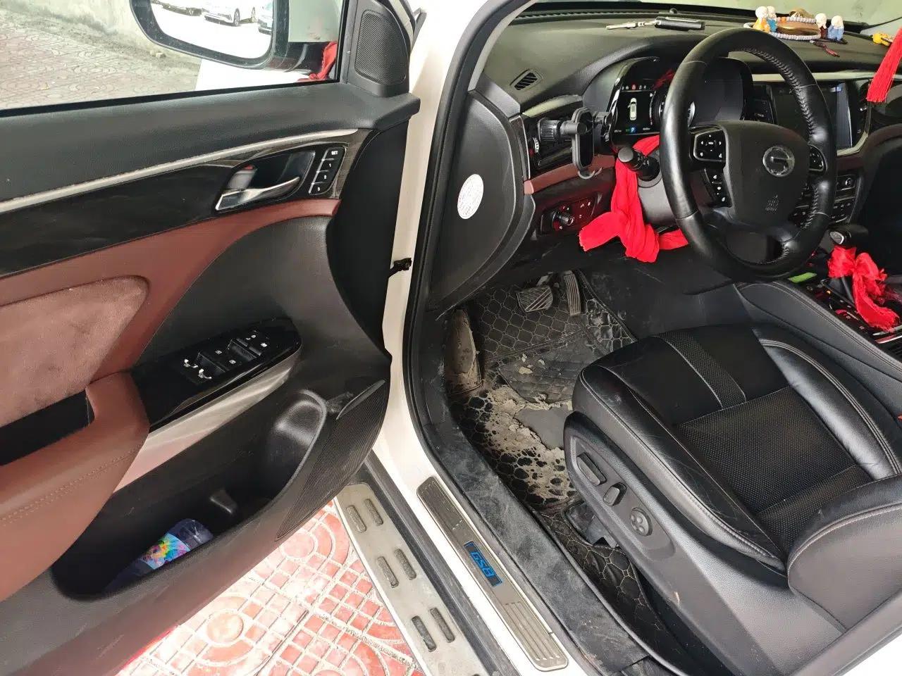 GAC Trumpchi GS8 2017 320T Two-Wheel Drive Luxury Smart Connectivity Version (7 Seats) — миниатюра 16